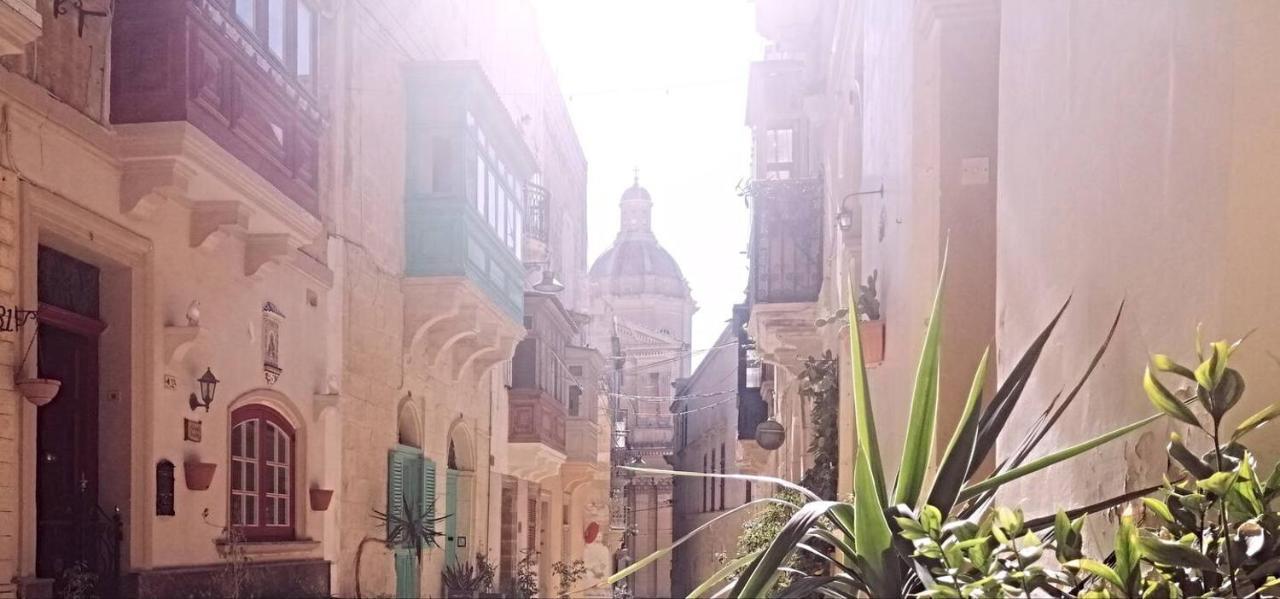 Modern Apt Kalkara Seafront! Екстер'єр фото